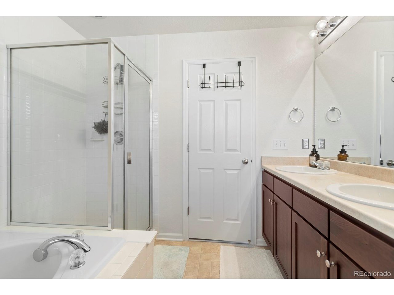 22264 E Kenyon Pl