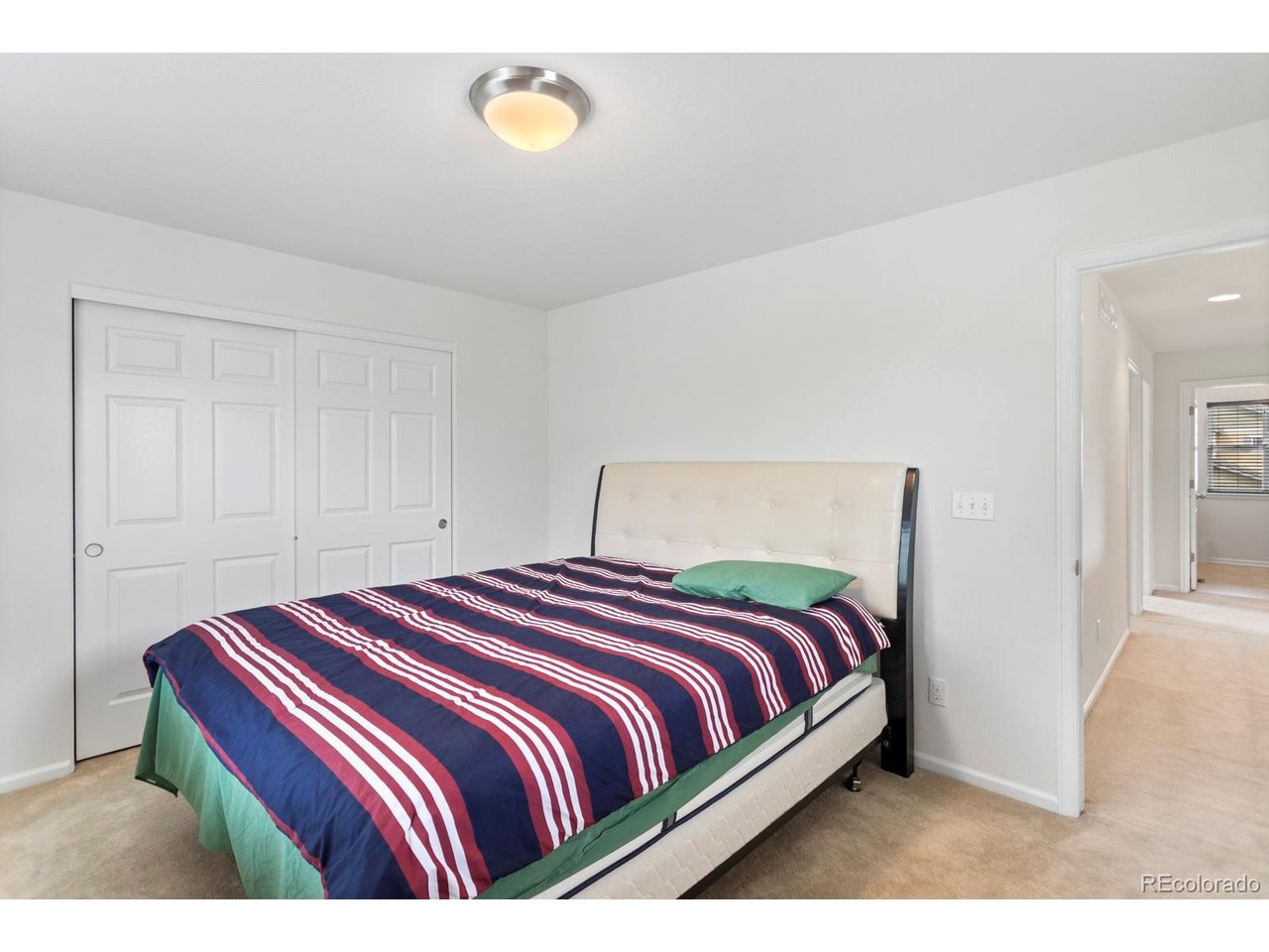 22264 E Kenyon Pl