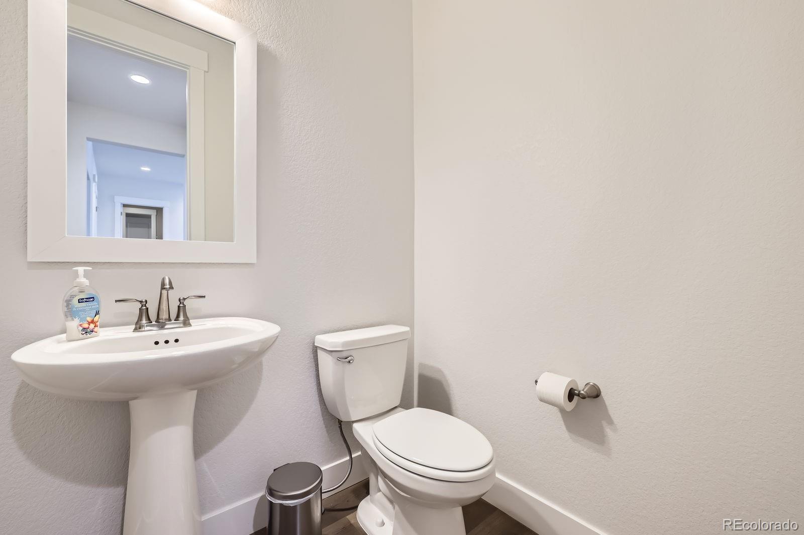 8778 S Quatar Street