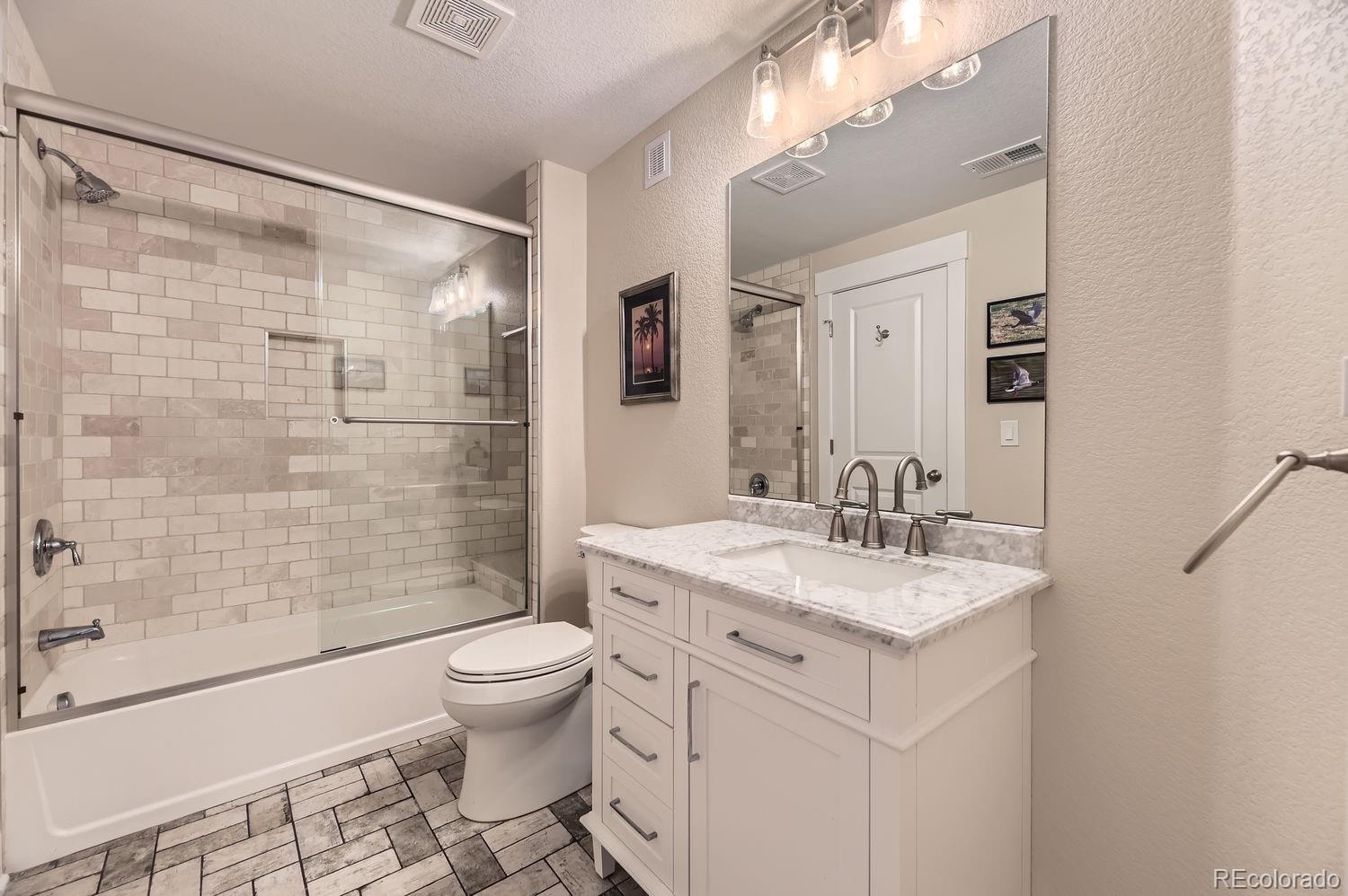 8778 S Quatar Street