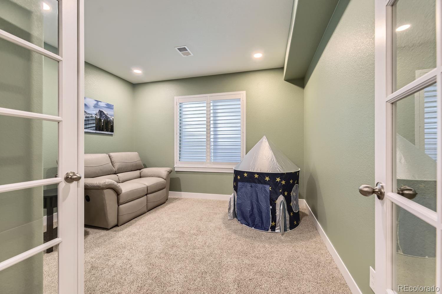 8778 S Quatar Street