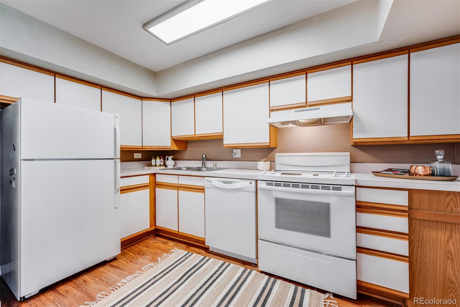 1029 E 8th Avenue Unit: 801