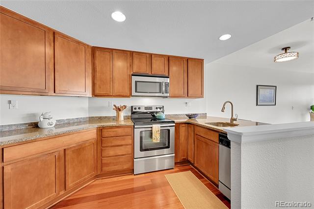 7382771