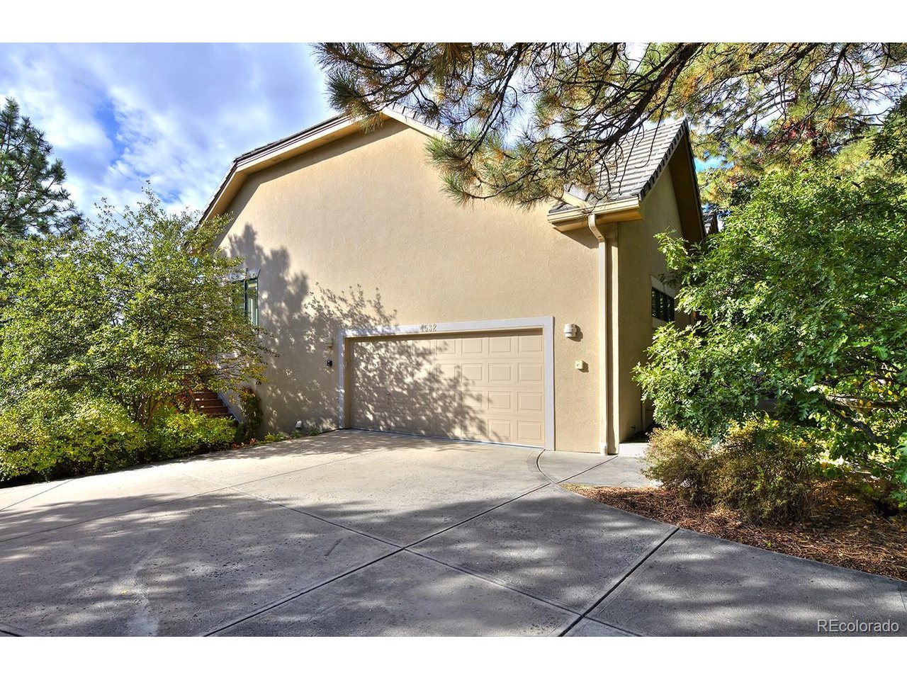 4532 Mirage Dr