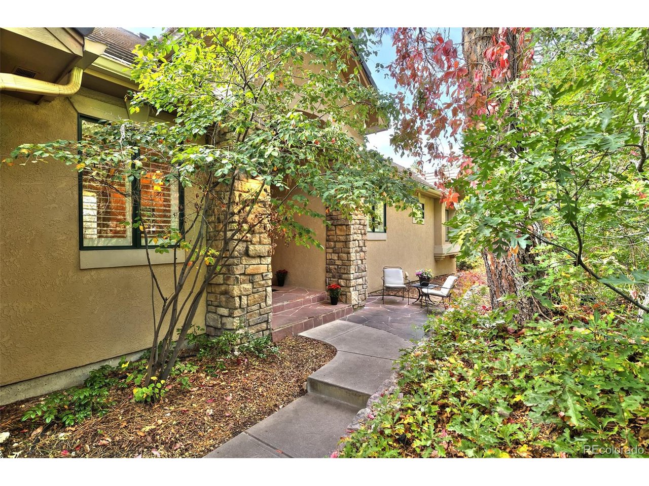 4532 Mirage Dr