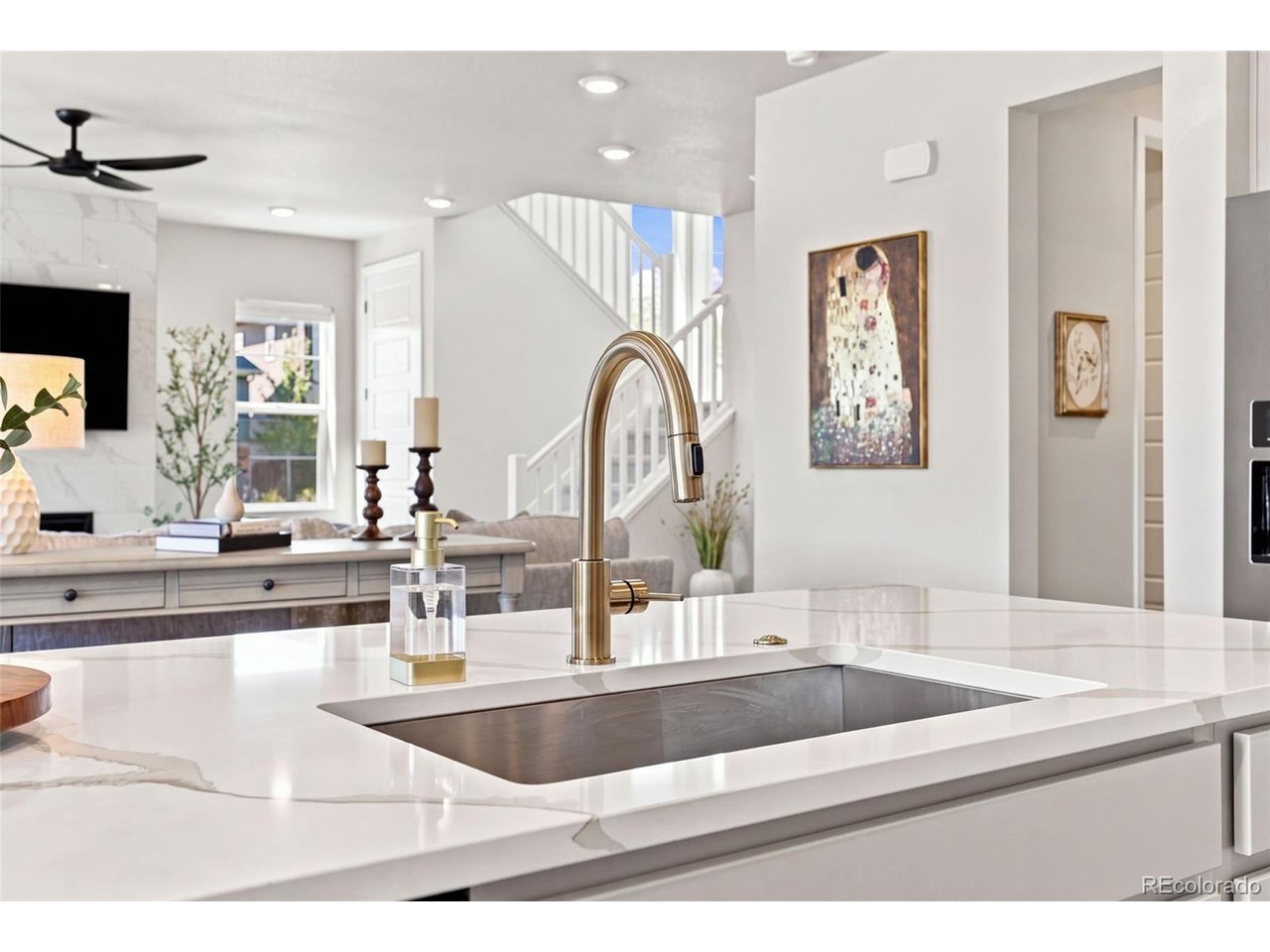 6850 Oak Canyon Cir