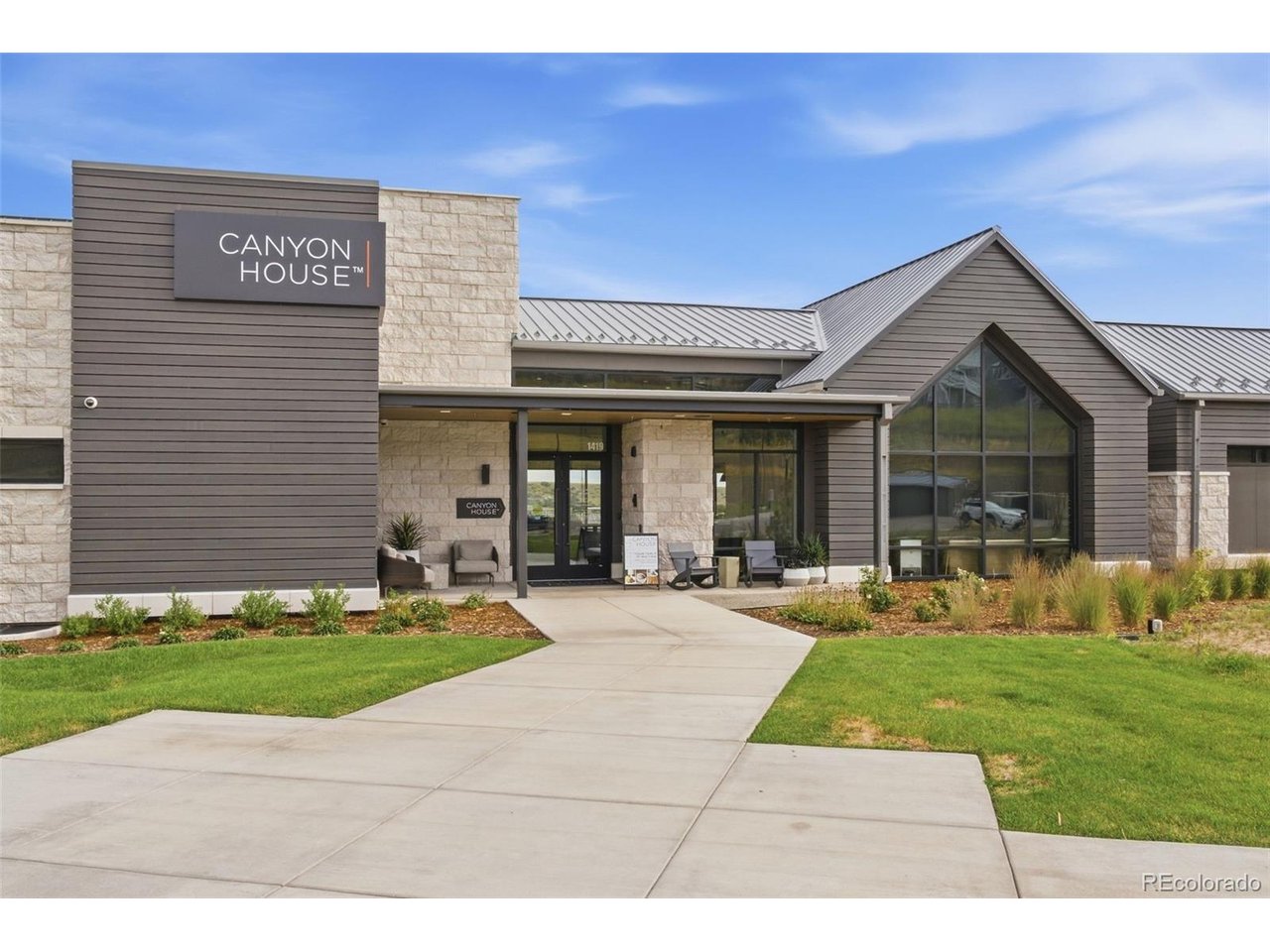 6850 Oak Canyon Cir