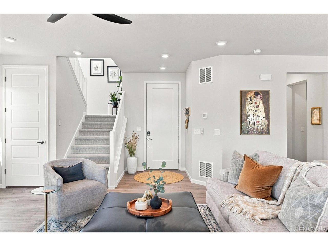6850 Oak Canyon Cir