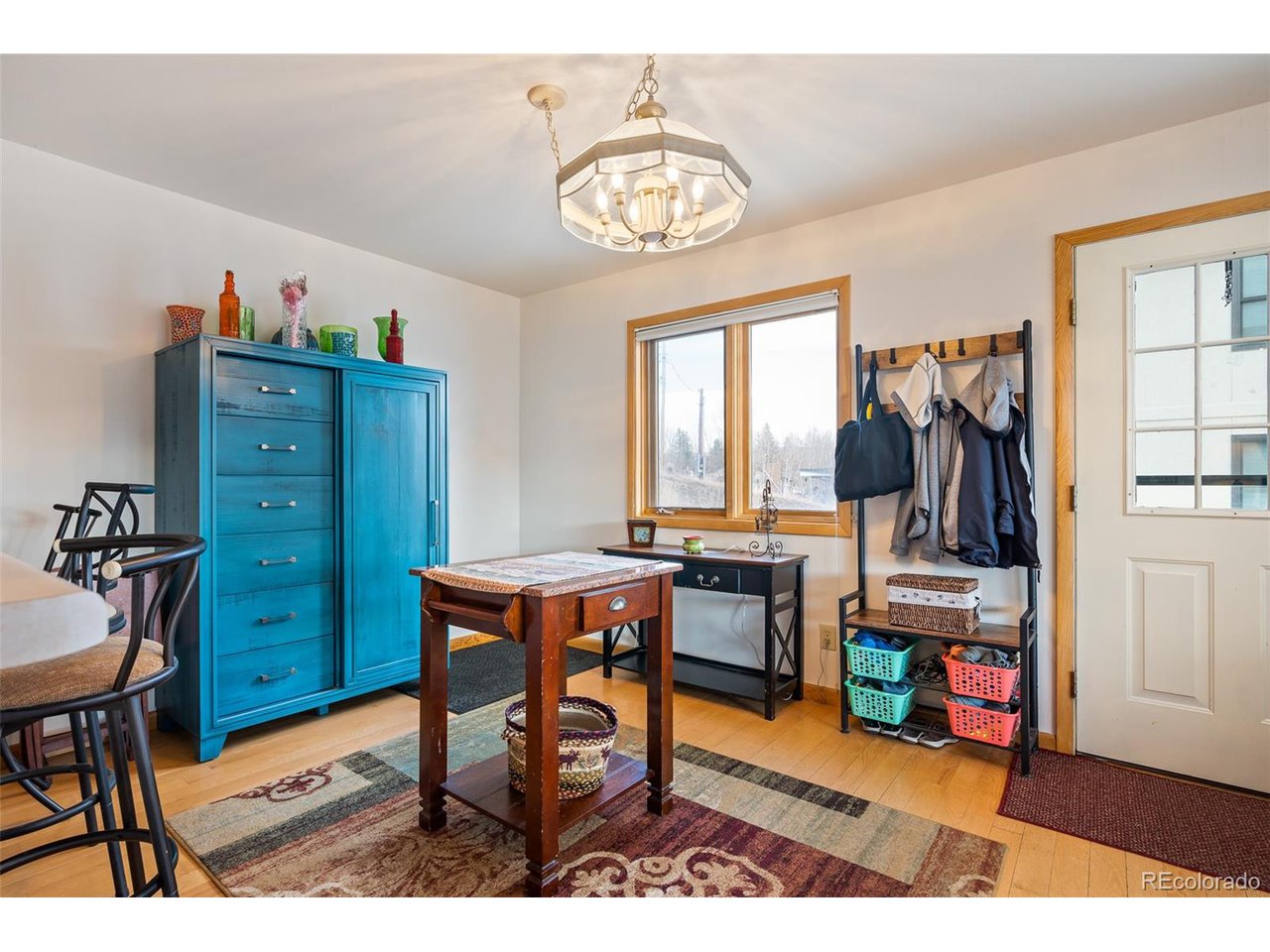 437 W Garnet Ave