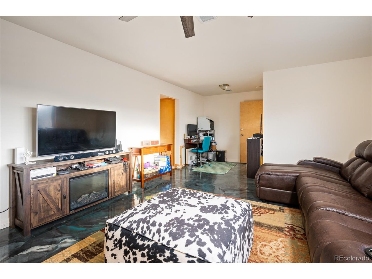 437 W Garnet Ave