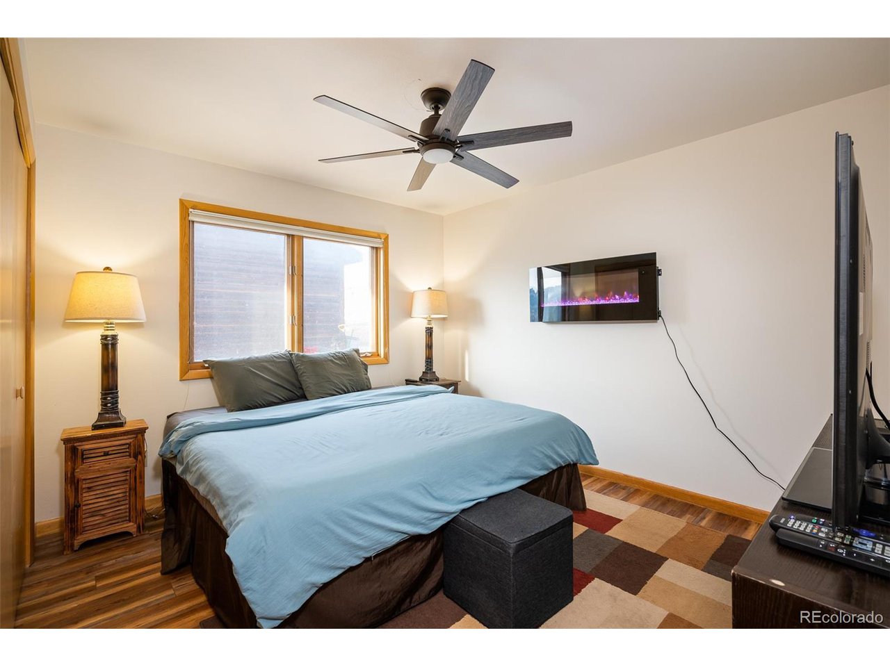 437 W Garnet Ave