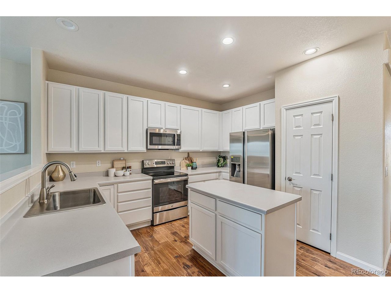 22463 E Dorado Dr