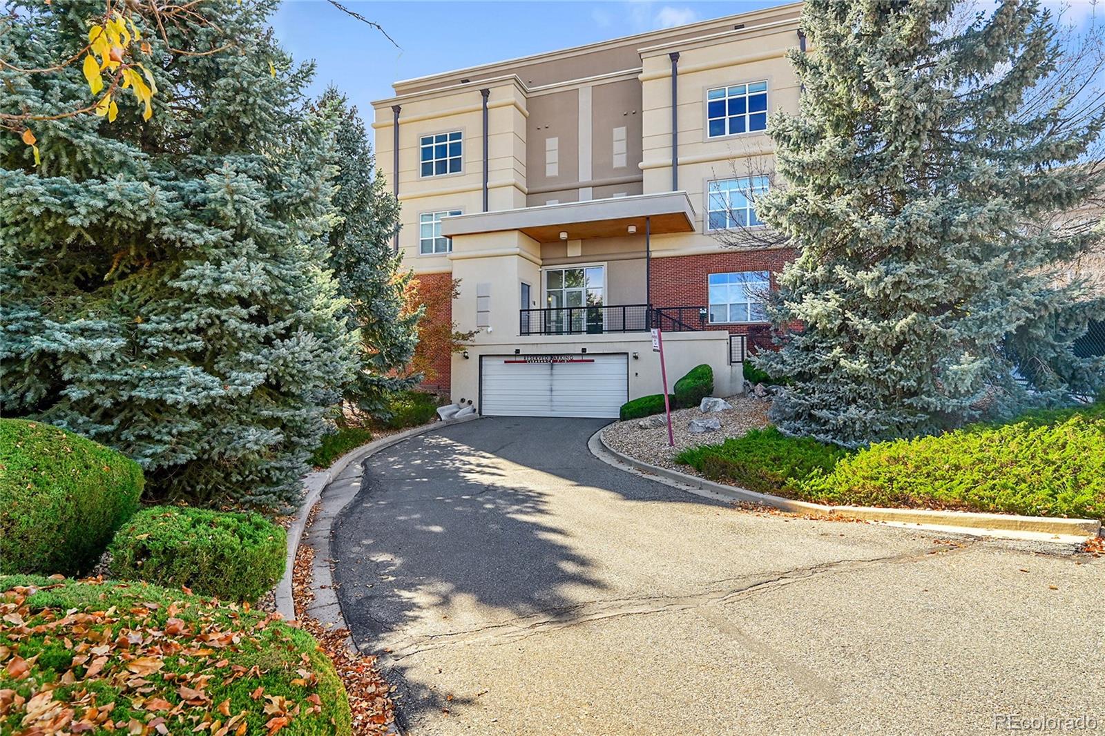 5677 S Park Place Unit: A202