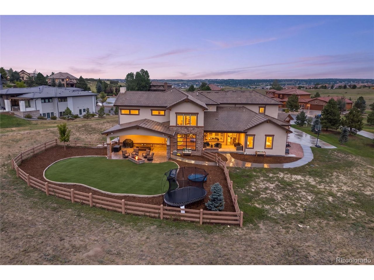5709 Campina Way