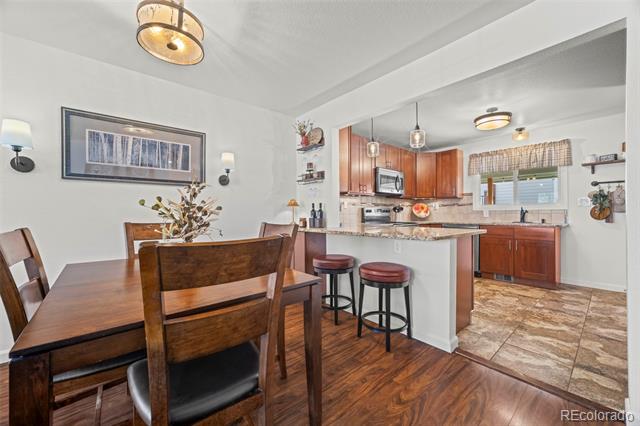 250 W Midway Boulevard