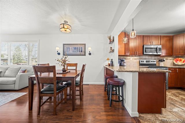 250 W Midway Boulevard