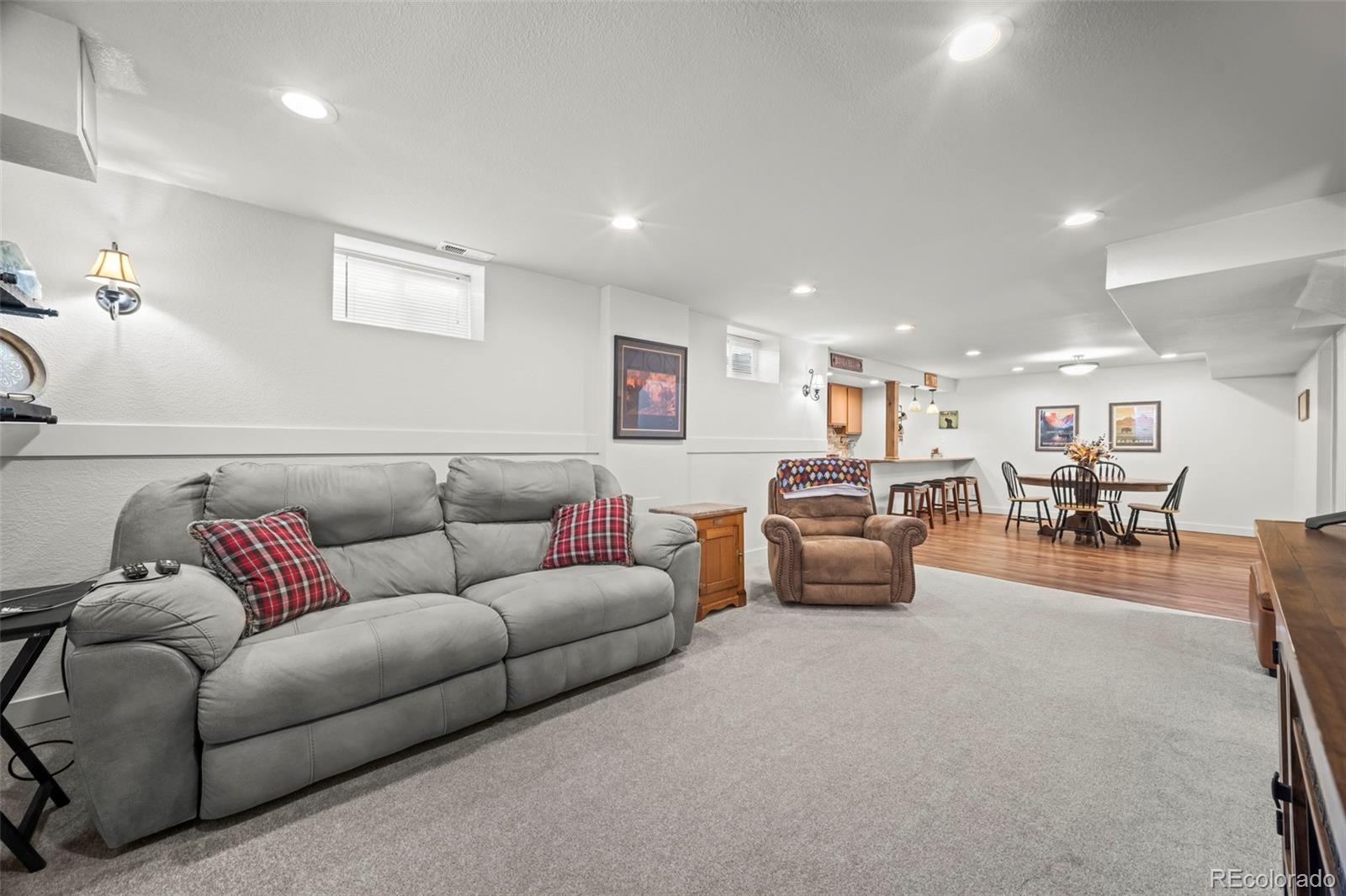 250 W Midway Boulevard