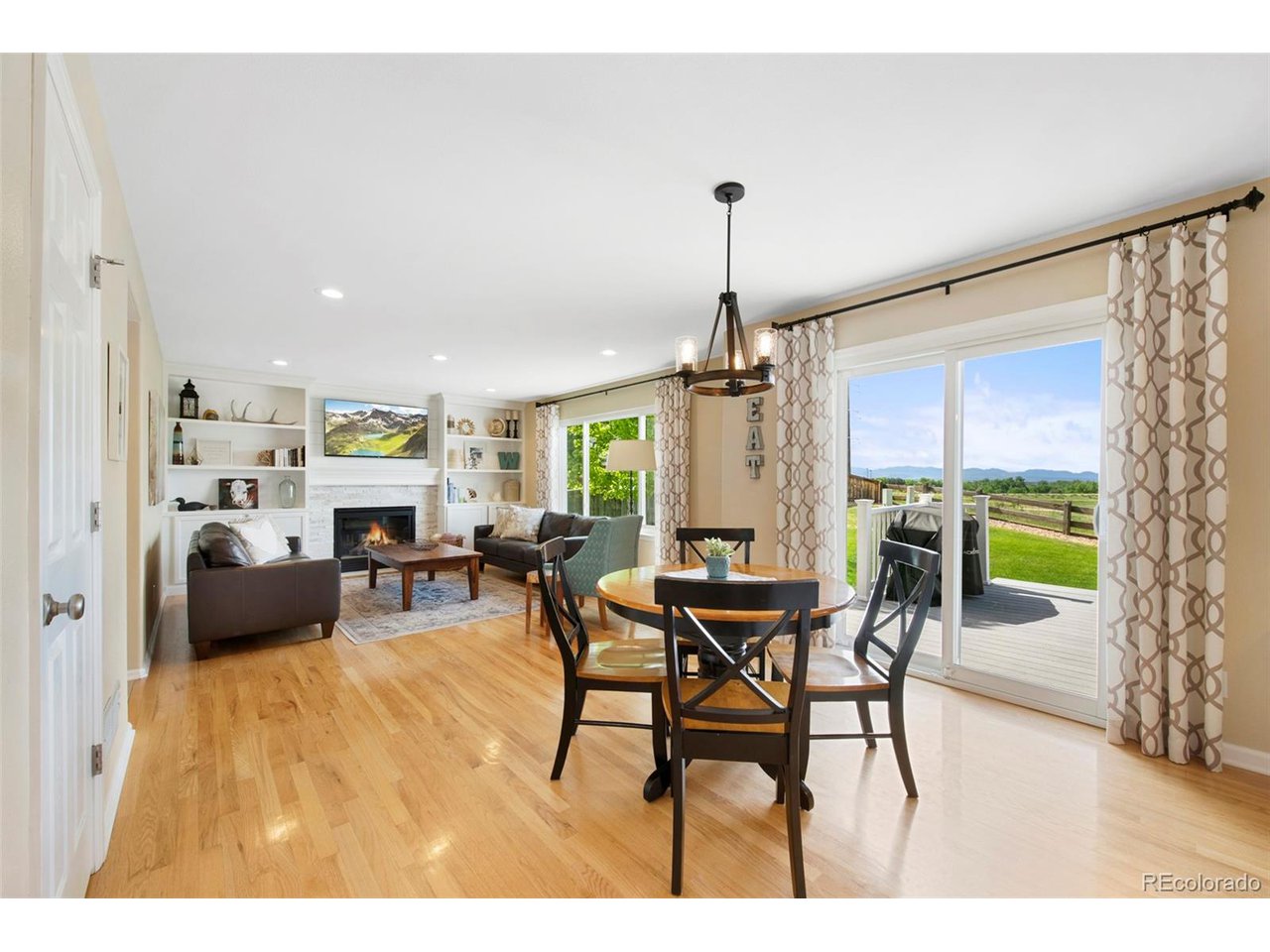 9387 Cove Creek Dr