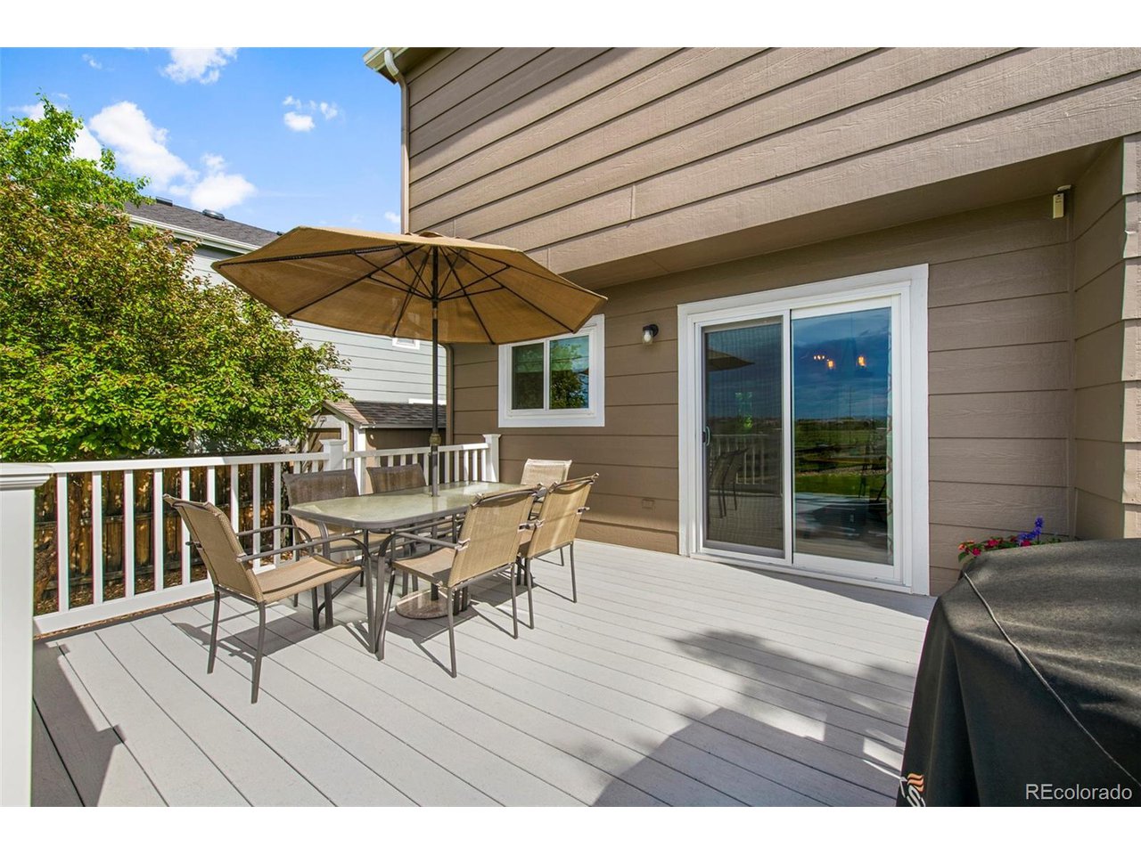 9387 Cove Creek Dr