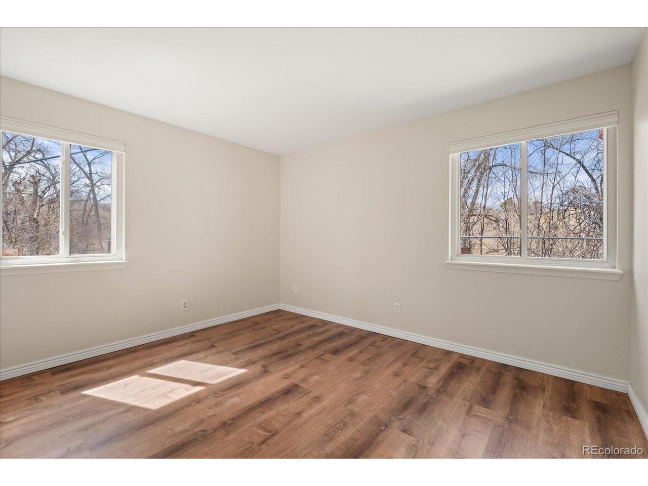 281 S Zinnia Way 2B