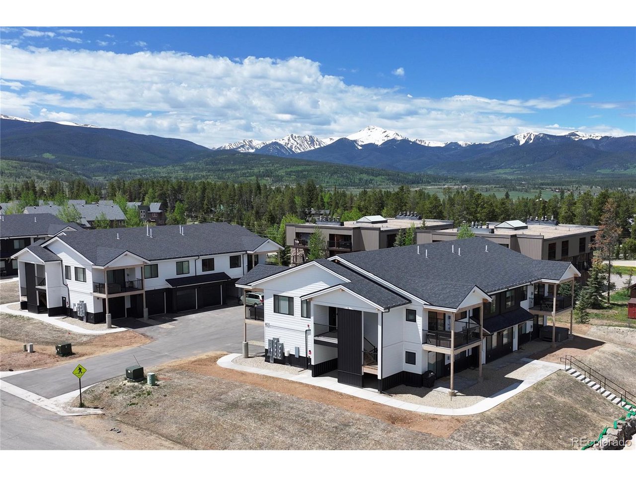 361 W Meadow Mile Smt 19-5