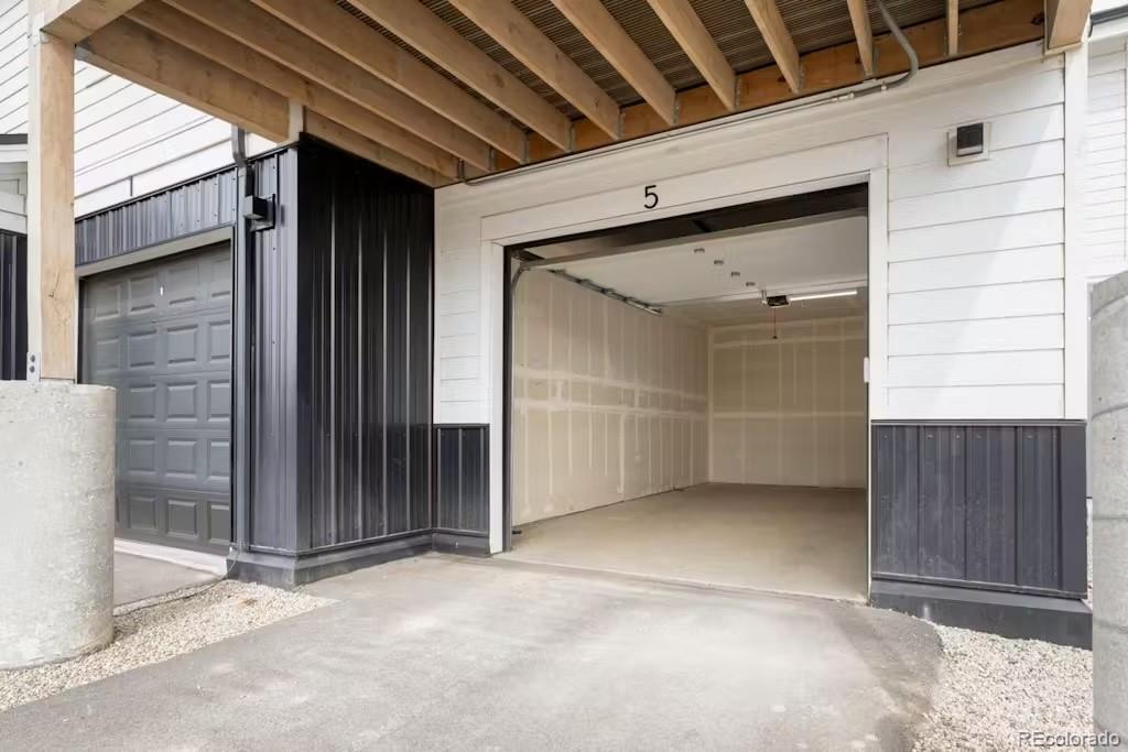 361 W Meadow Mile Summit Unit: 5