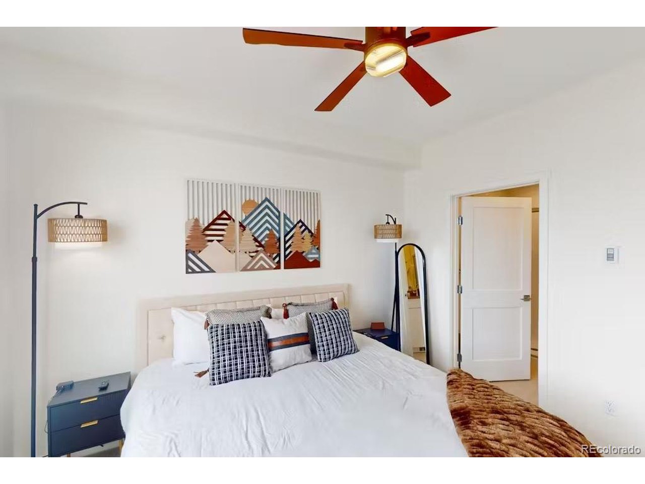 361 W Meadow Mile Smt 19-5