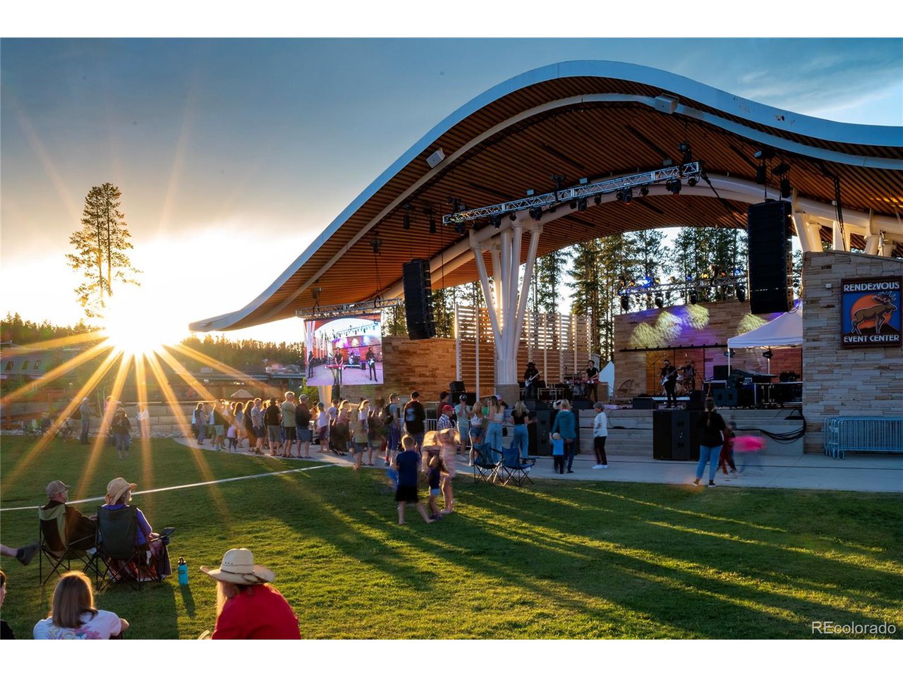 361 W Meadow Mile Smt 19-5