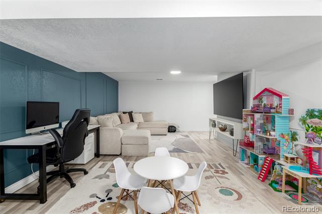 739 Sage Place