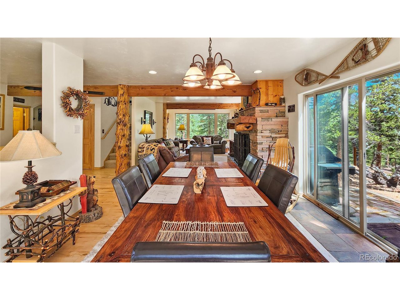 1736 Valley Of The Sun Dr