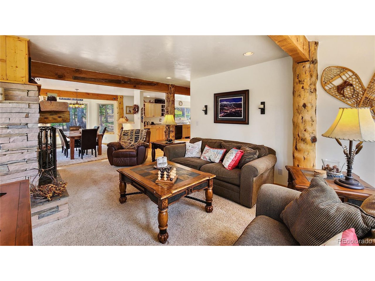 1736 Valley Of The Sun Dr