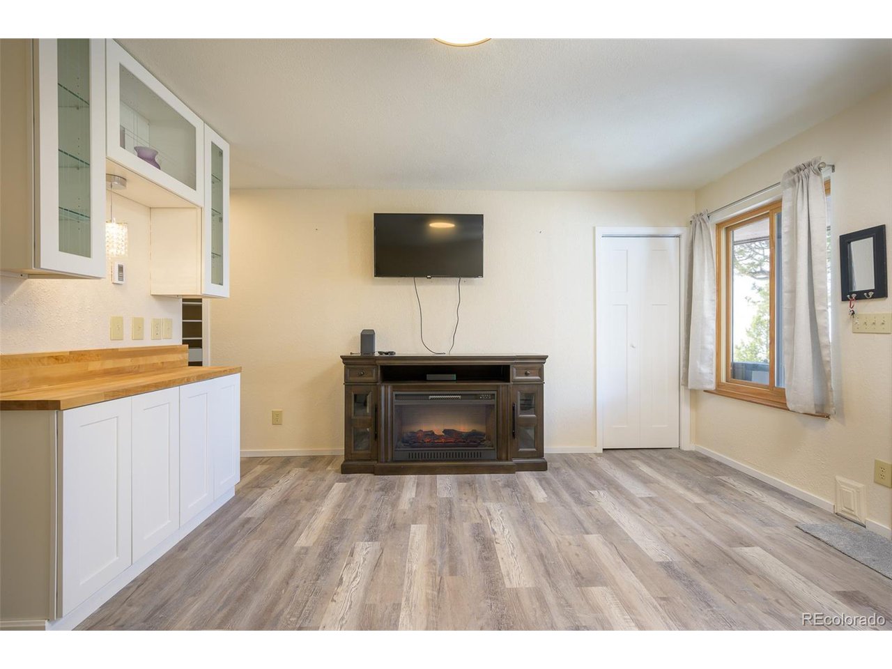 111 County Road 4421 30