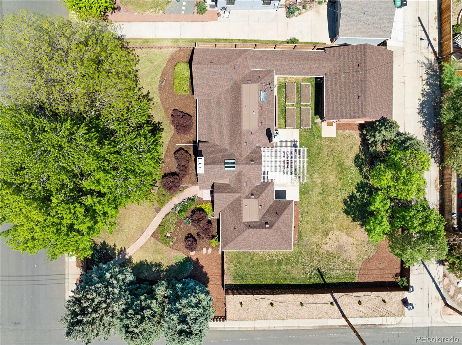 2500 Locust Street