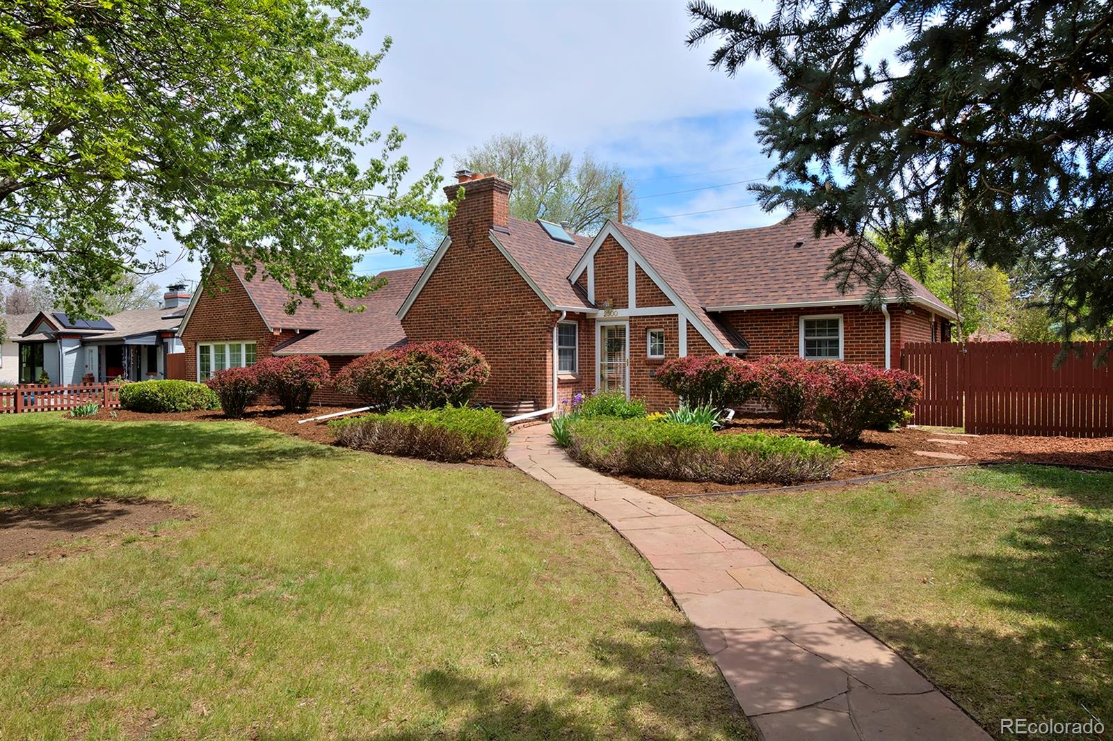 2500 Locust Street
