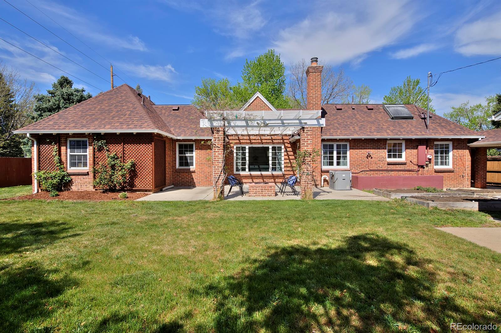 2500 Locust Street