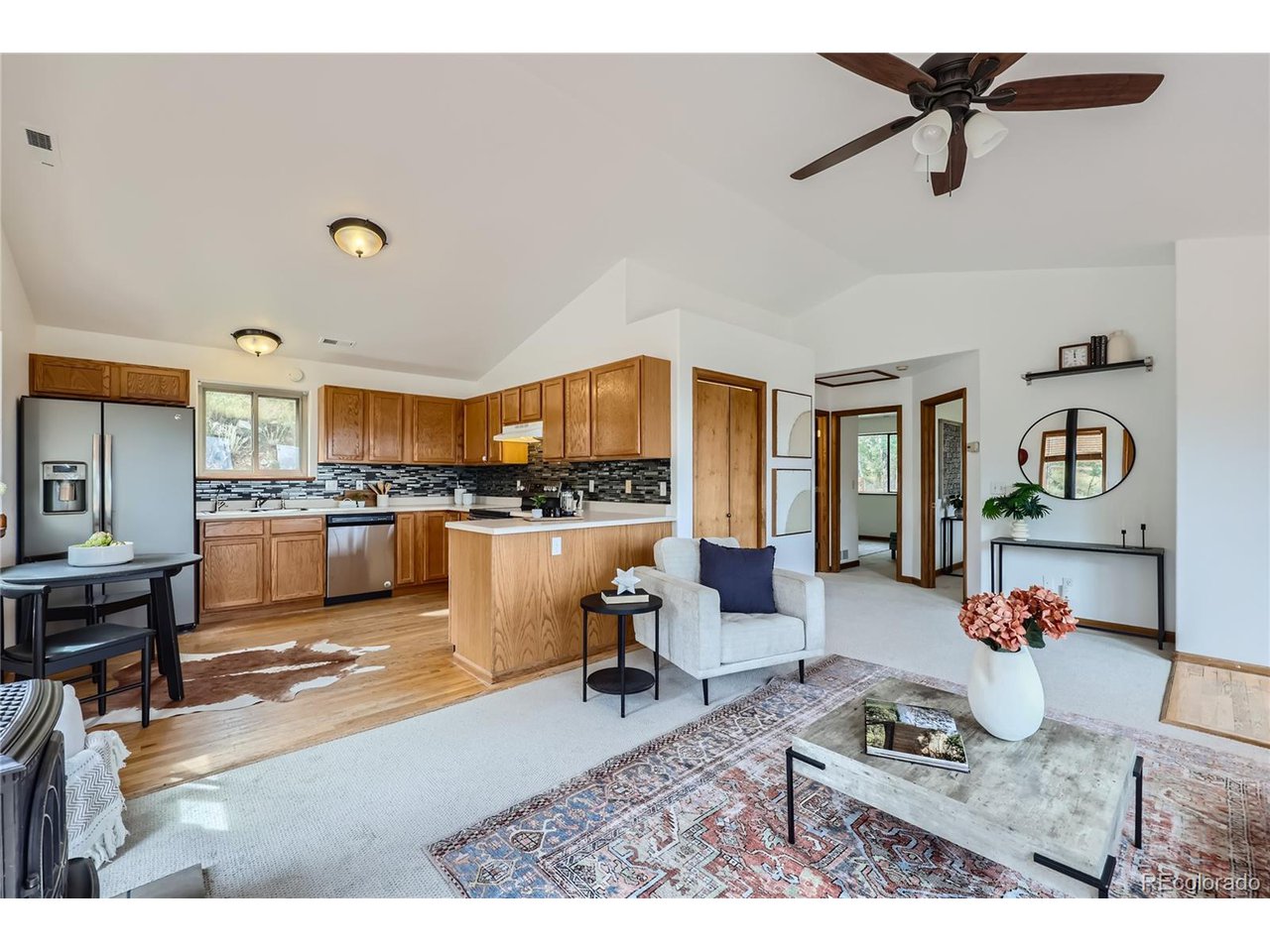 1132 N Pine Dr