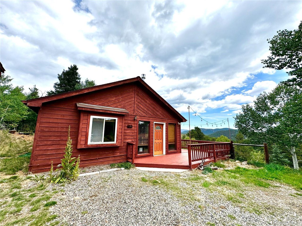 1132 N Pine Dr