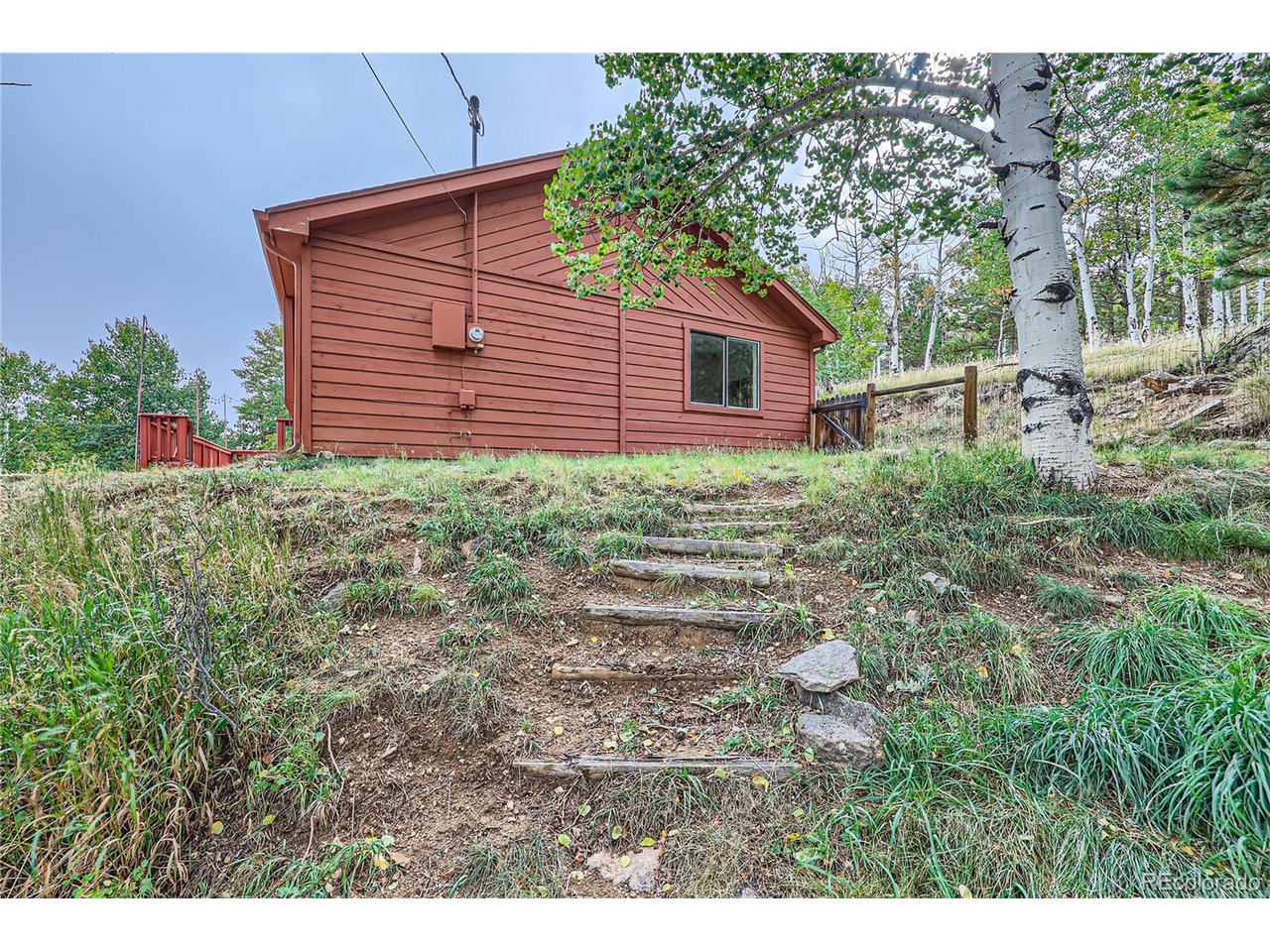 1132 N Pine Dr