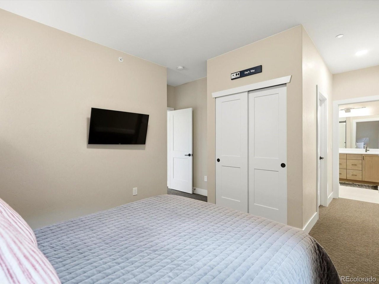 95 River Run Cir