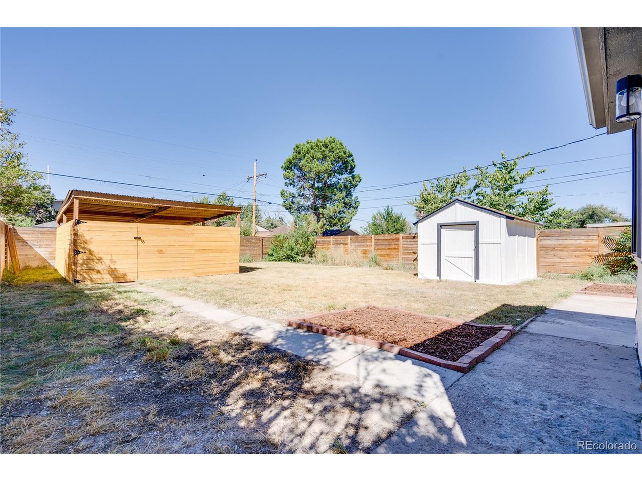 3307 Locust St