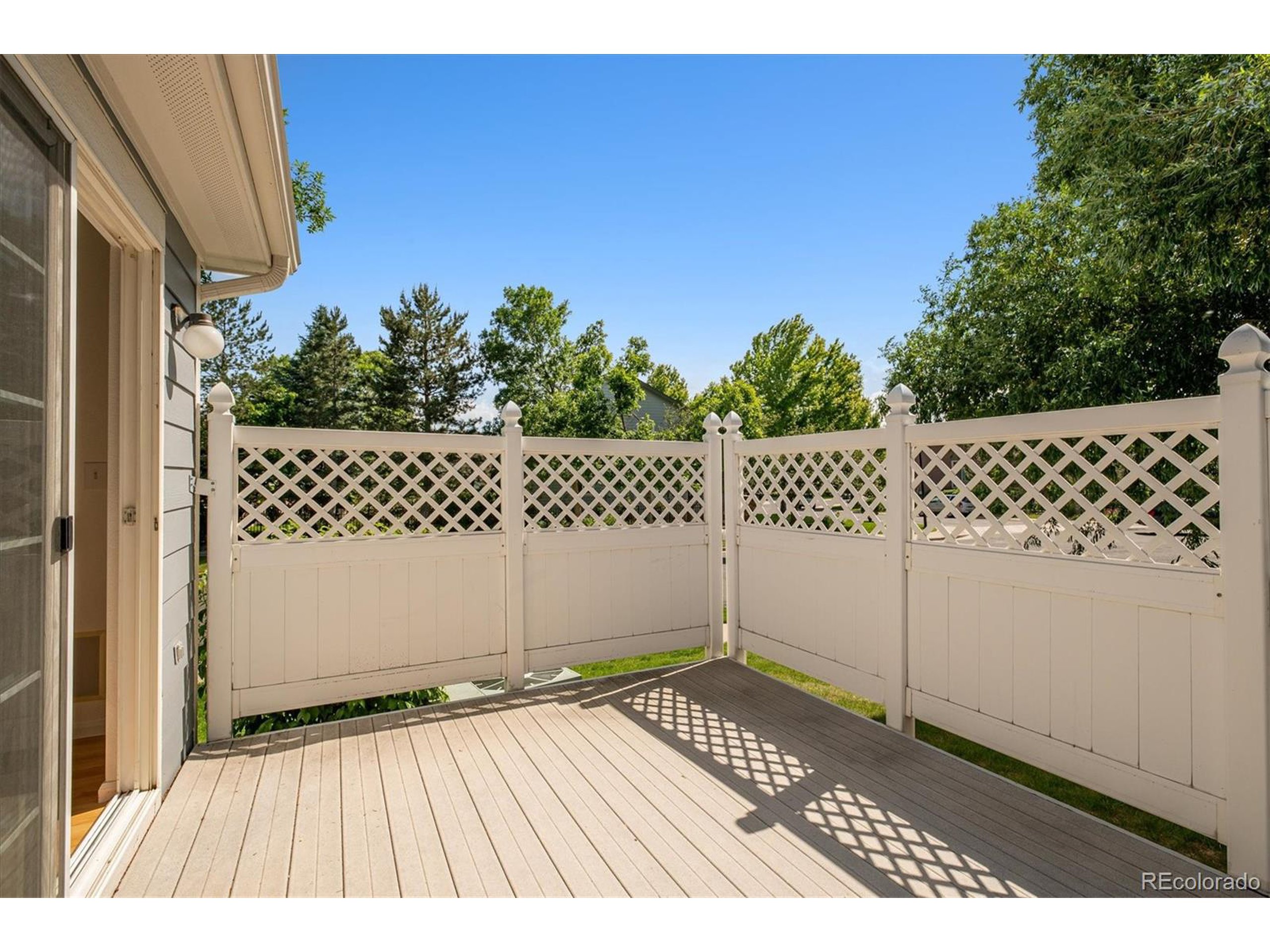 6105 Cole Ct