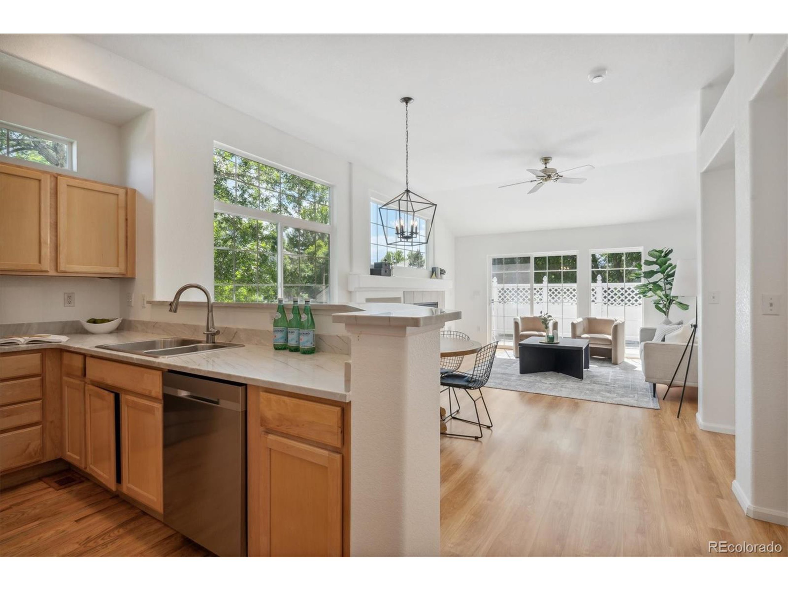 6105 Cole Ct