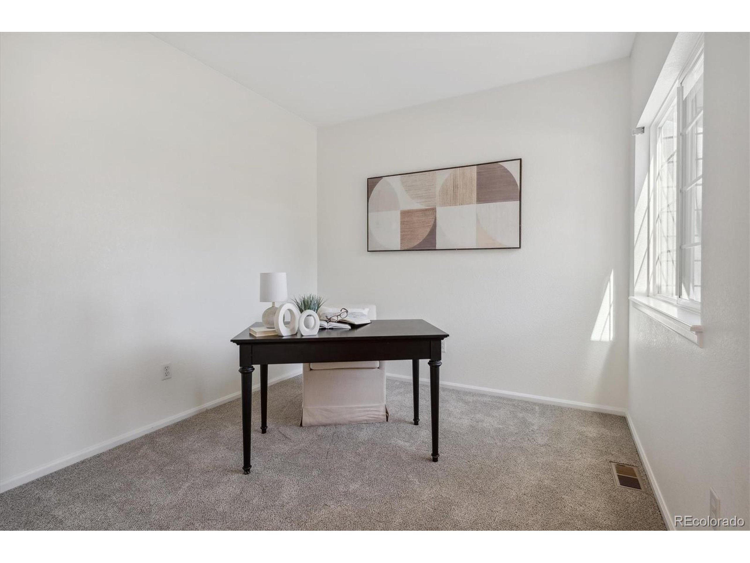 6105 Cole Ct