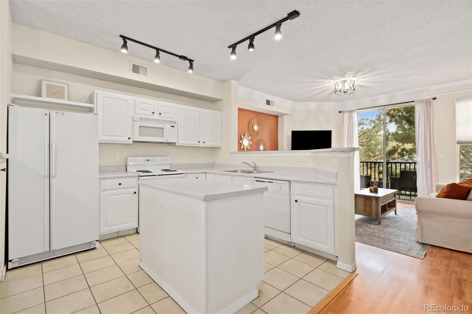 2169 Eagle Avenue Unit: 2169