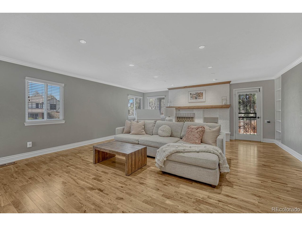 7444 S Milwaukee Ct