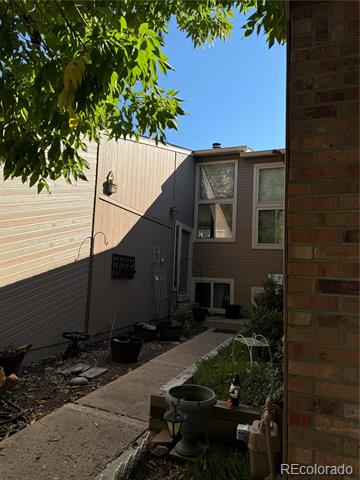 2839 W Davies Drive