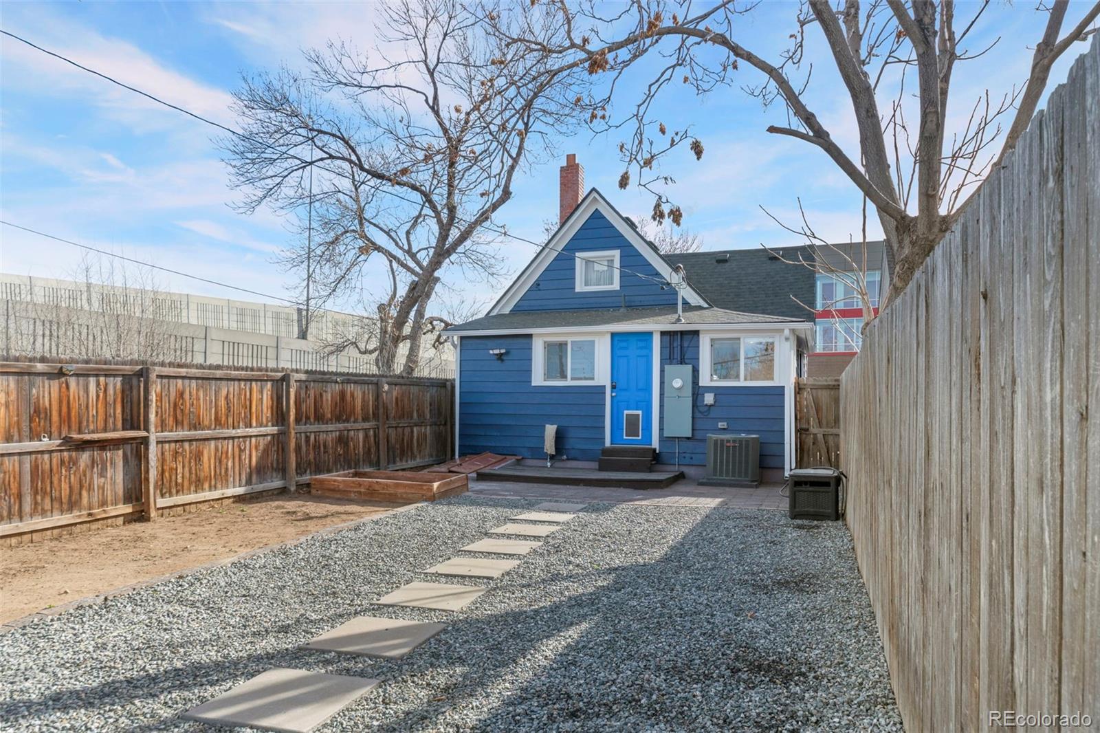 4539 Pearl Street