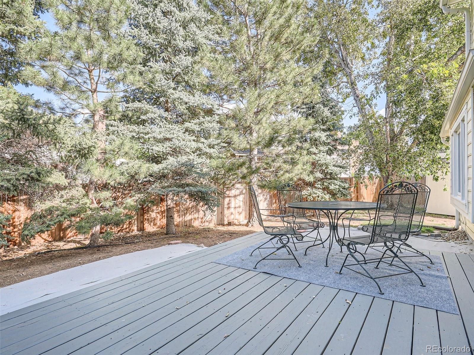 526 E Otero Court