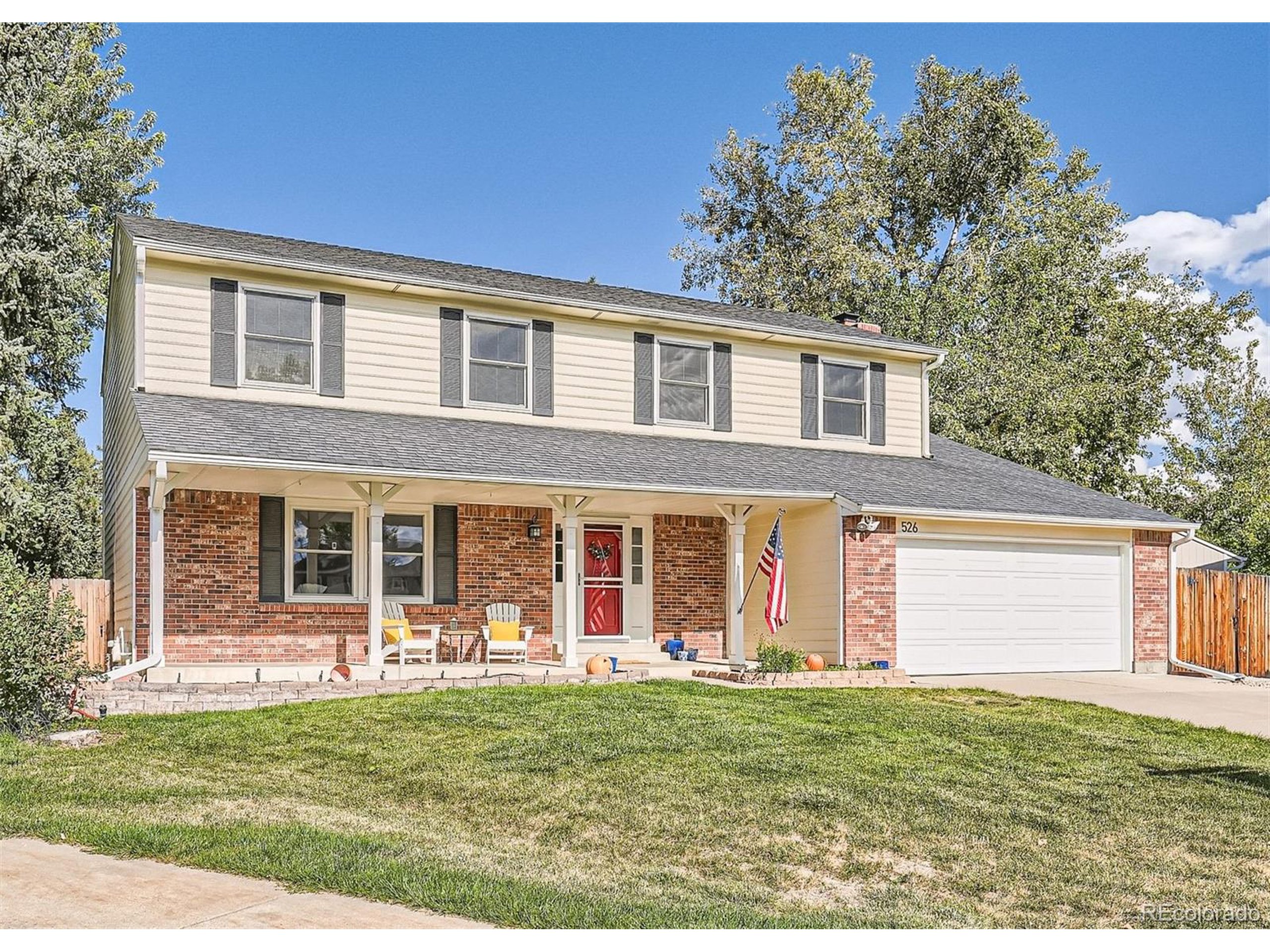 526 E Otero Ct