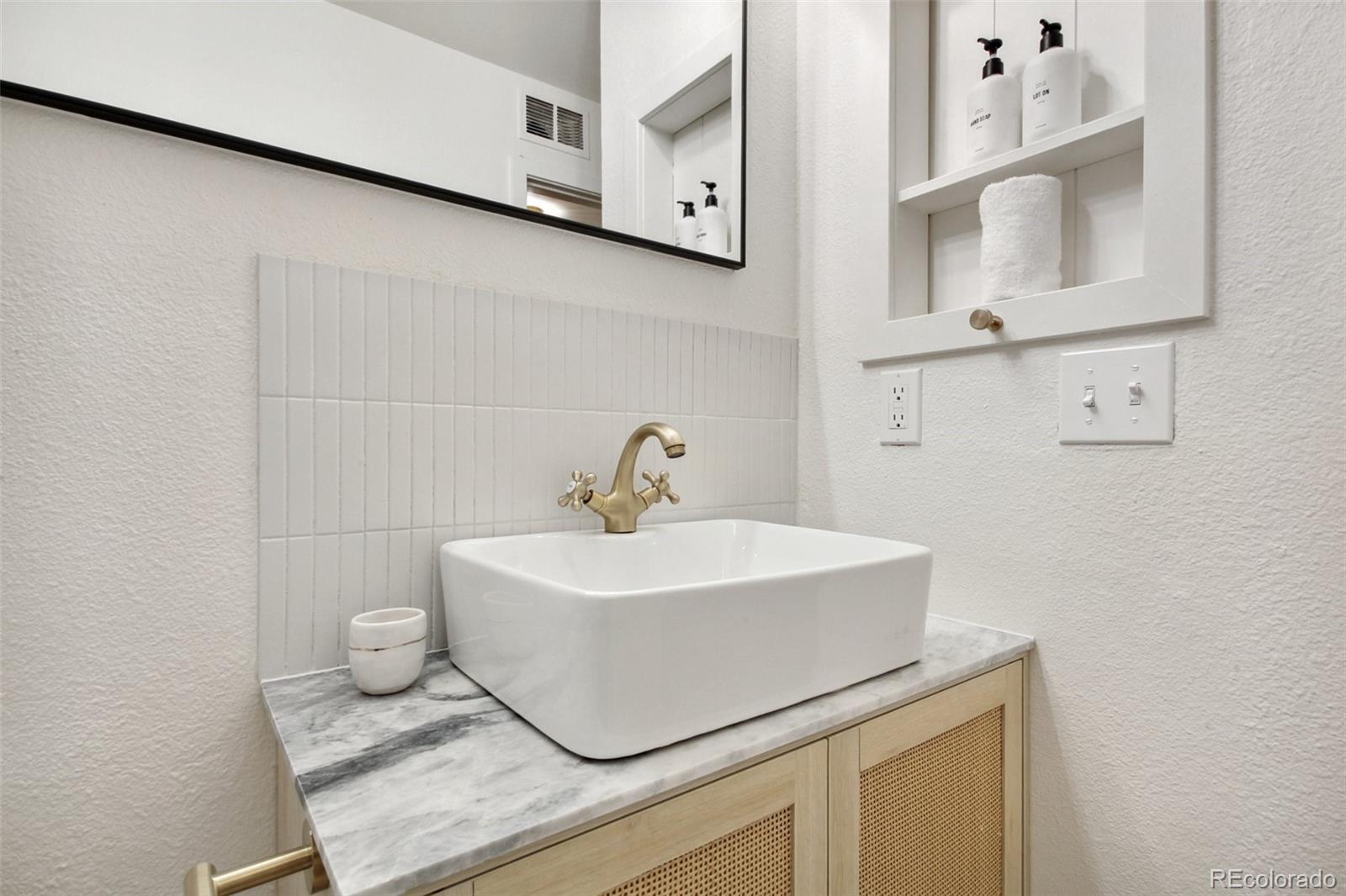 7770 W 87th Drive Unit: I